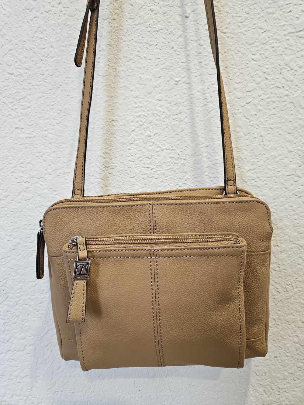 Vintage Tignanello Pebbled Leather Multi-Compartment Organizer Crossbody Bag
